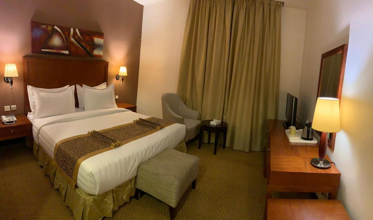 مينا بلازا الطائف Mena Plaza Taif Hotell Eksteriør bilde